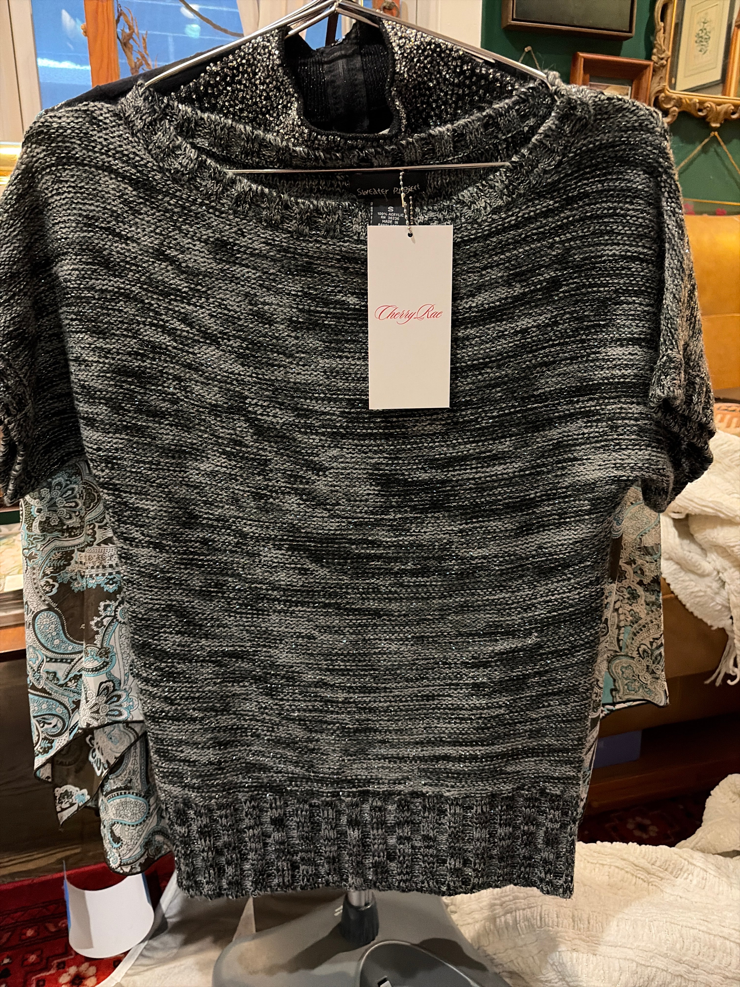Sweater - Short Sleeve