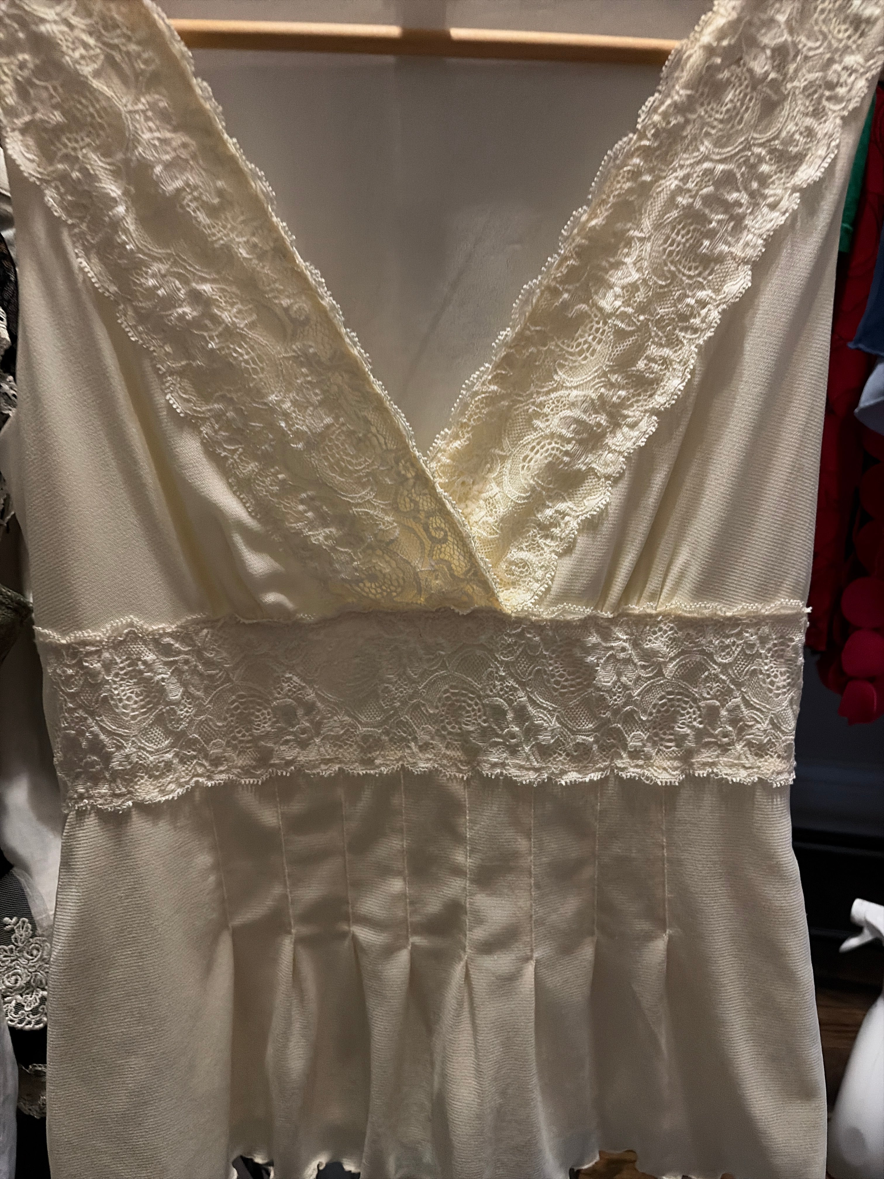 Tops - Sleeveless - tapemeasure