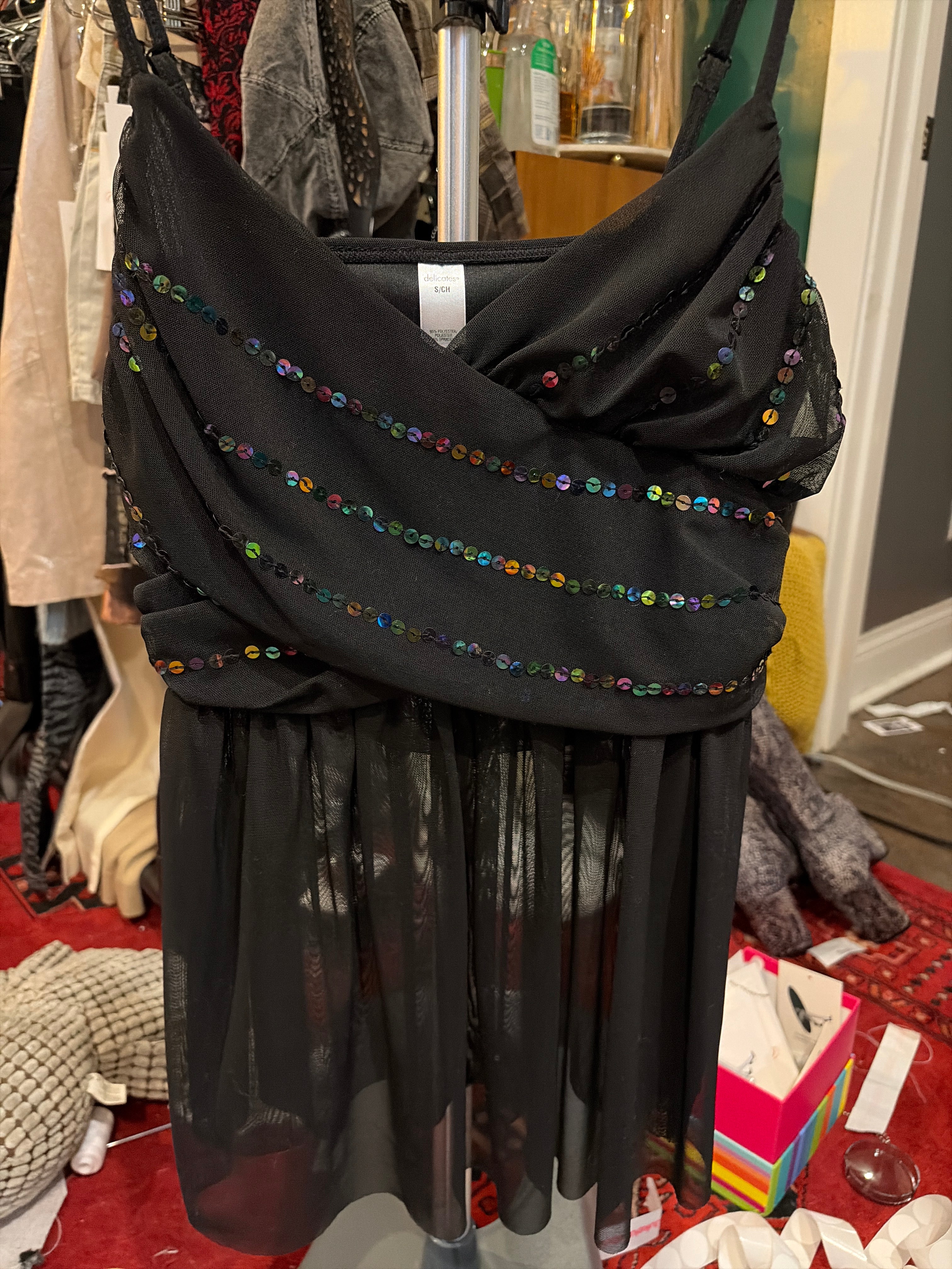 Tops - Sleeveless - Delicates