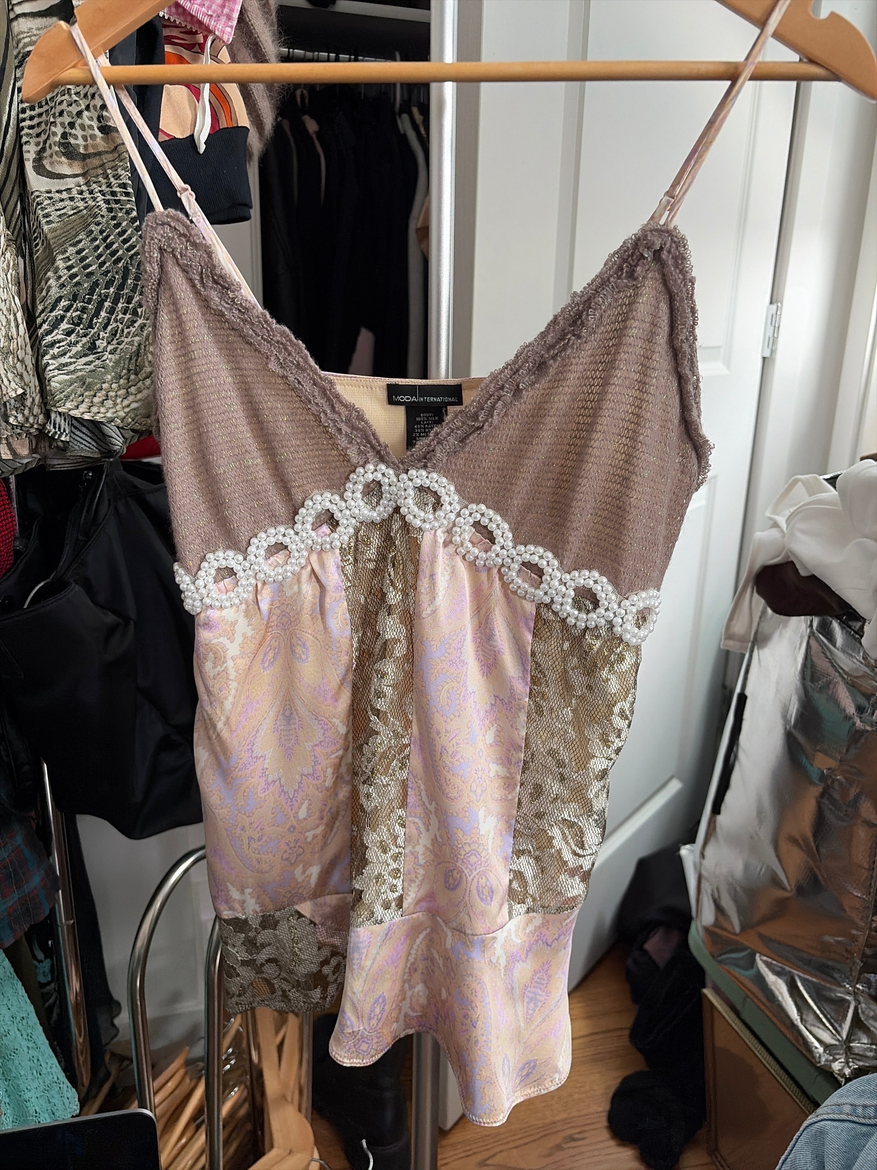 Tops - Sleeveless - Moda INTL