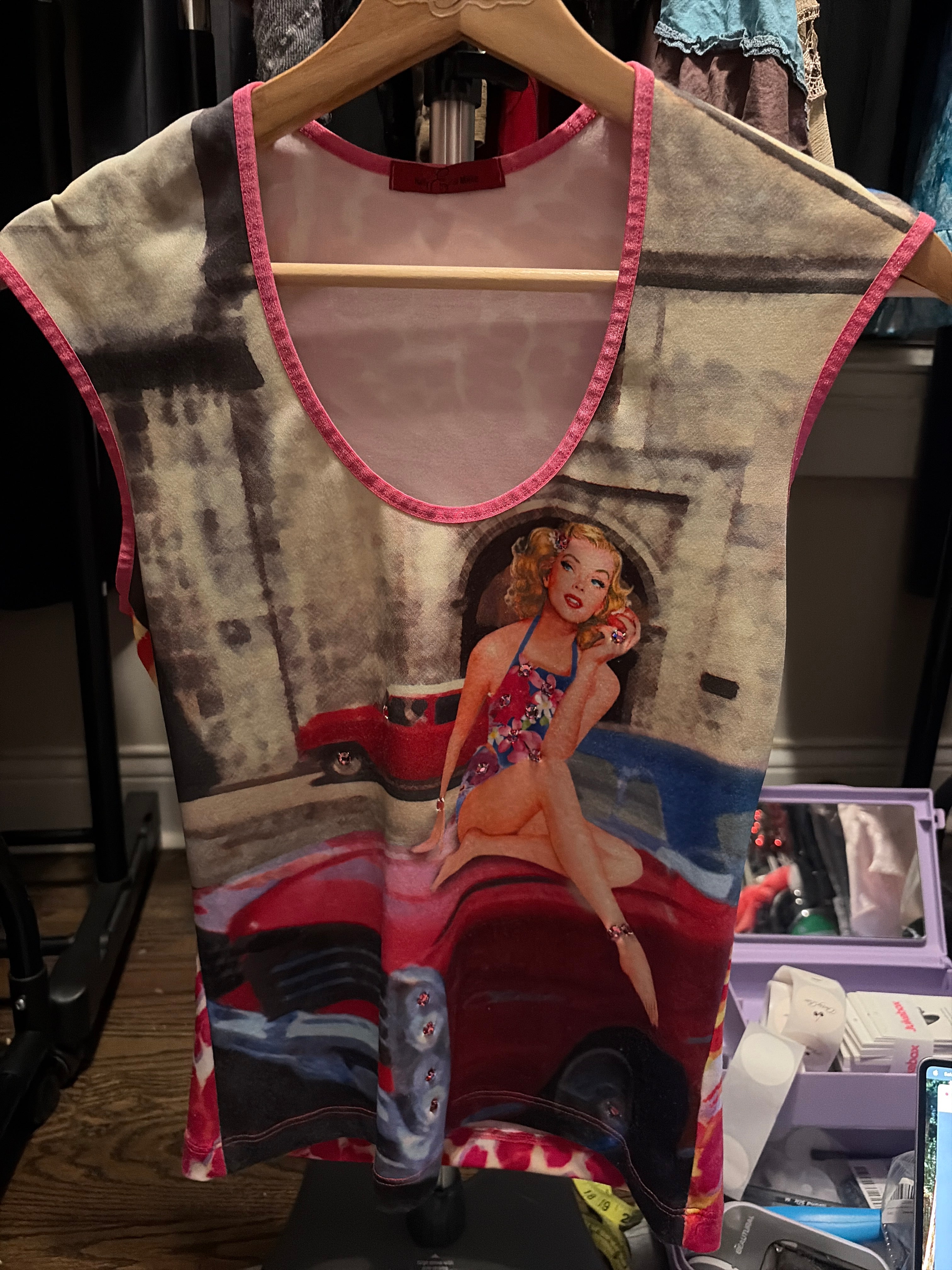 Tops - Sleeveless - Tape Measure