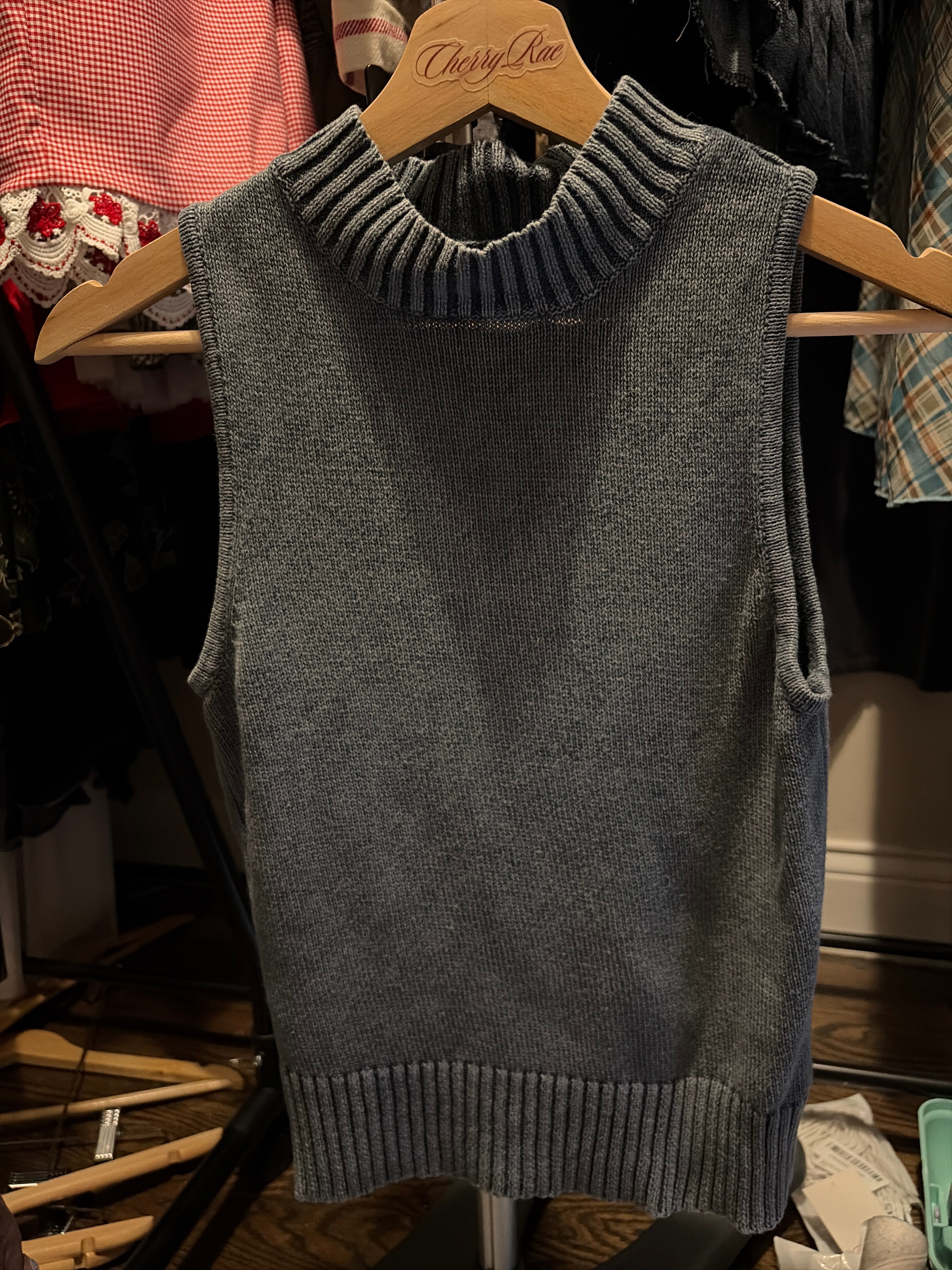 Tops - Sleeveless - Moda