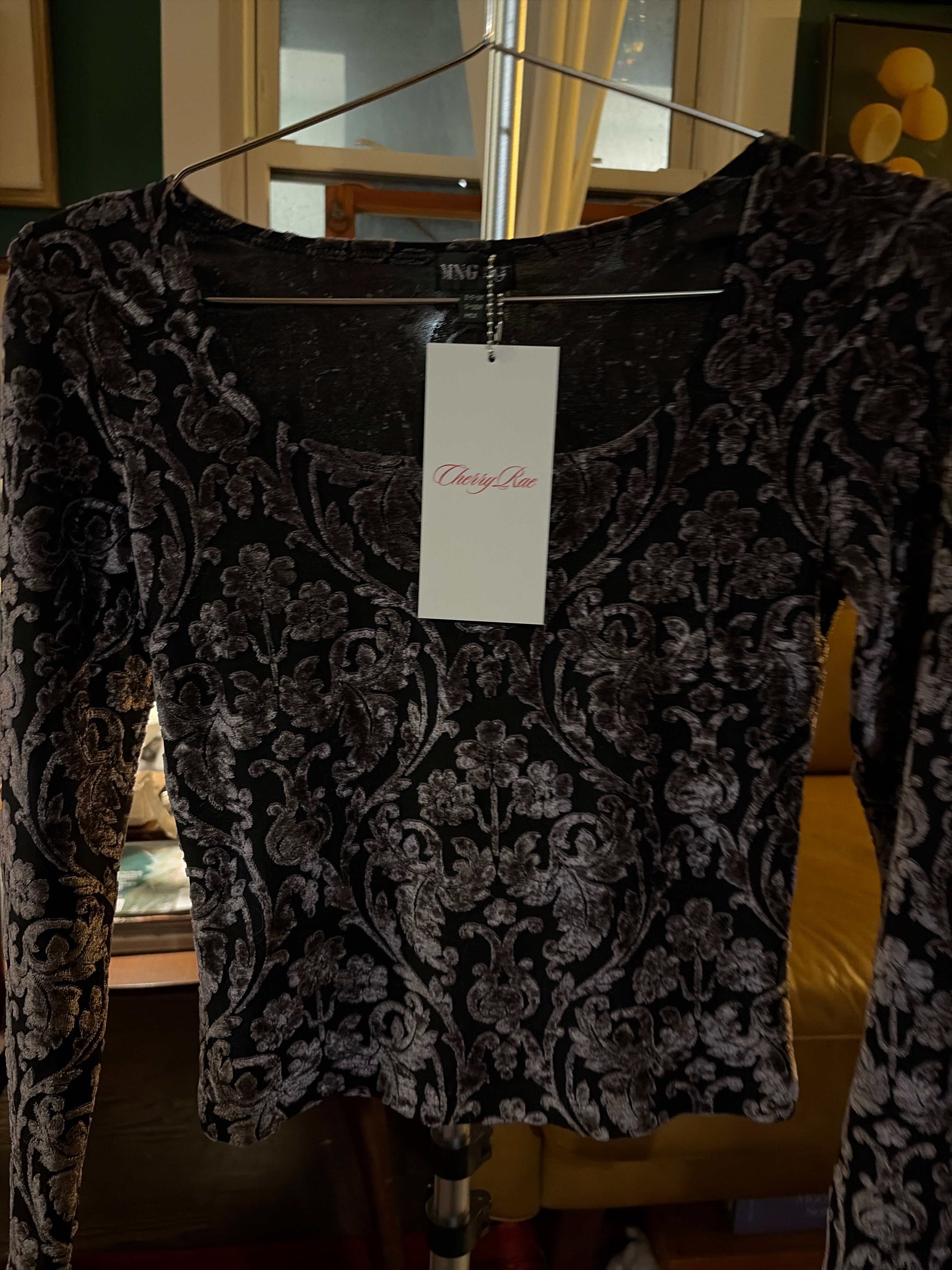 Tops - Long Sleeve (MNG)