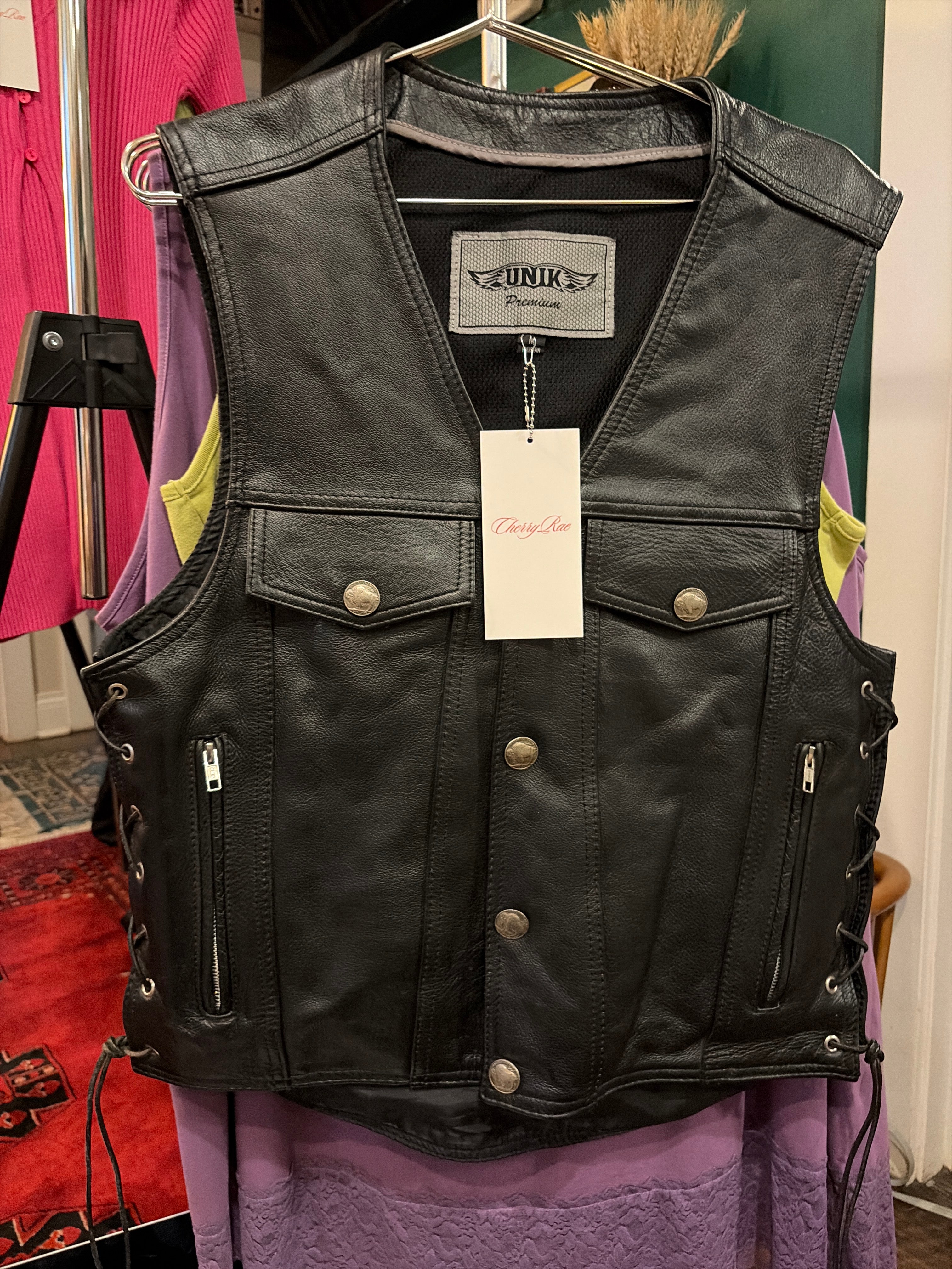 Tops - Vest (Unik)