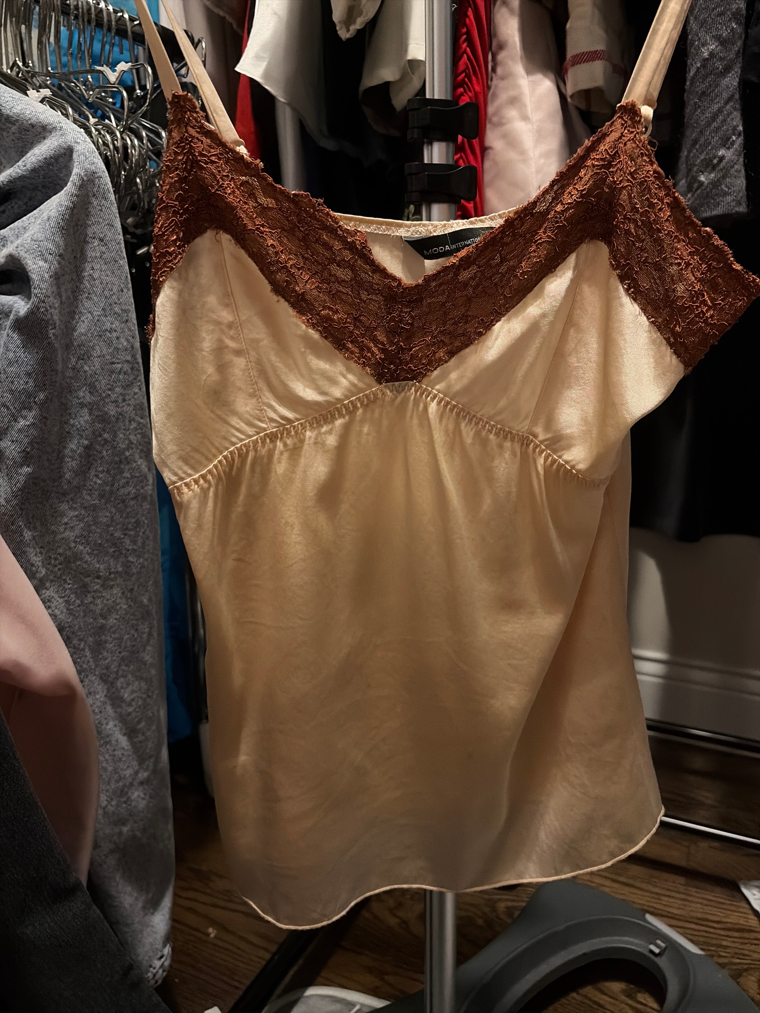 Tops - Sleeveless - Moda