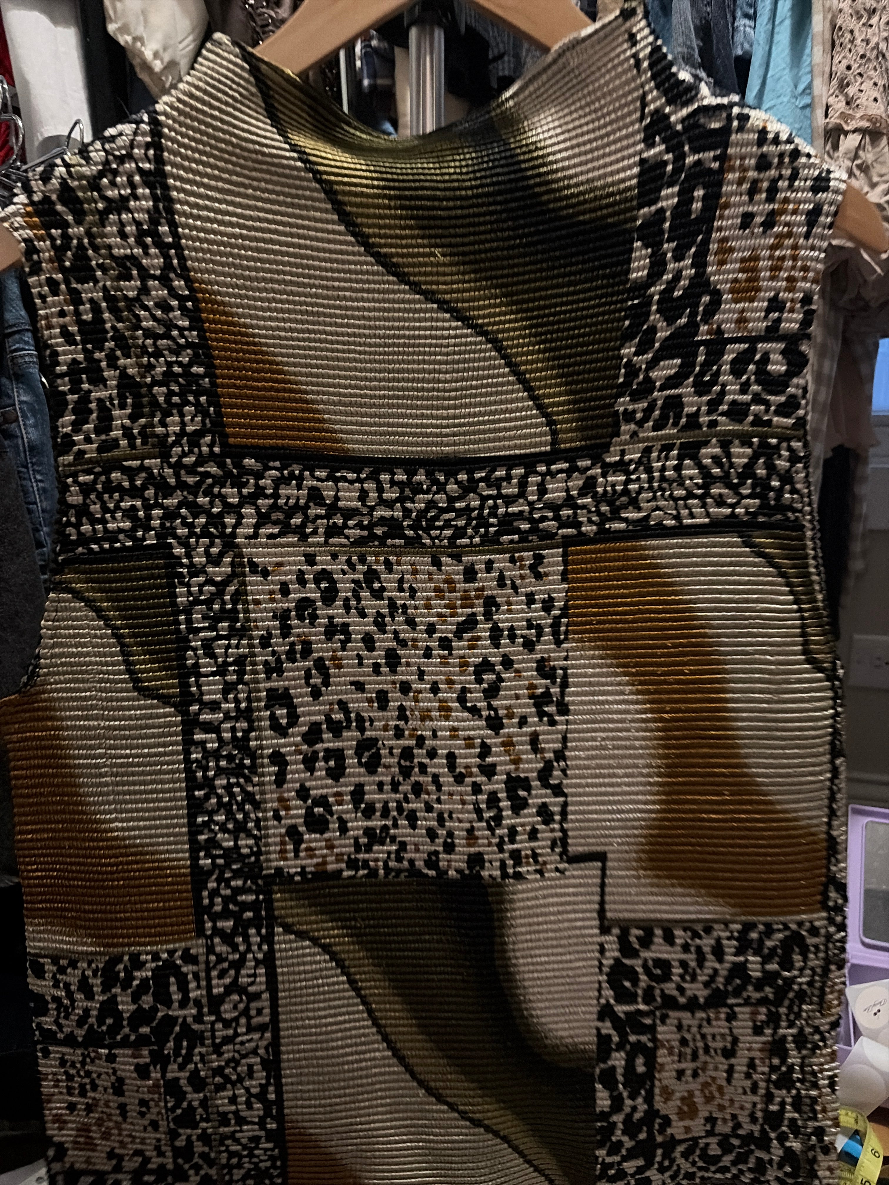 Tops - Sleeveless - Studio C