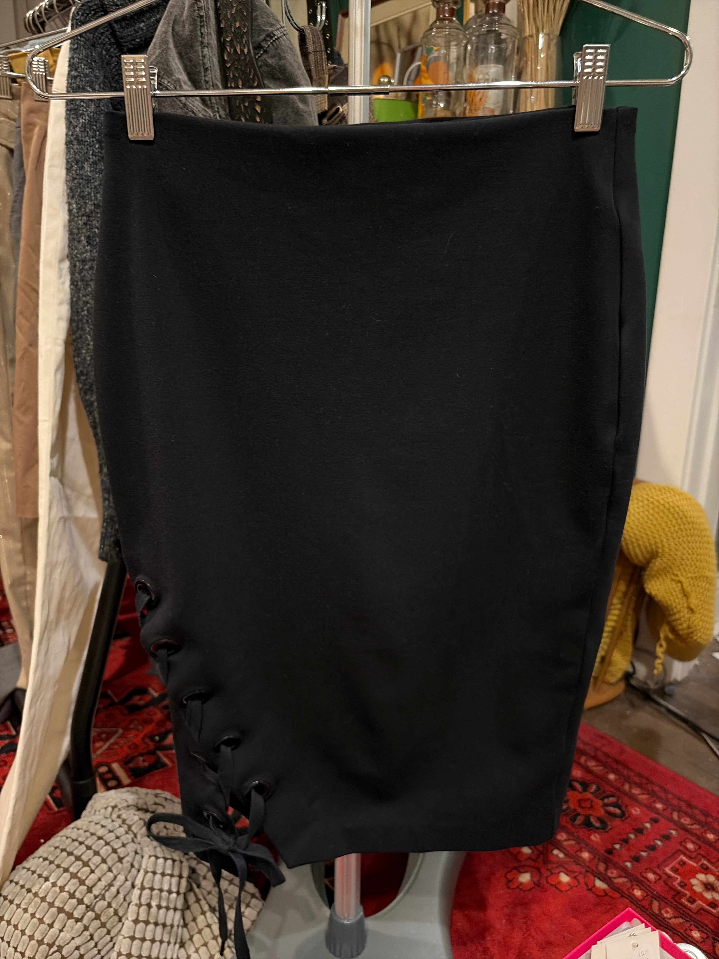Skirt - Midi - Guess