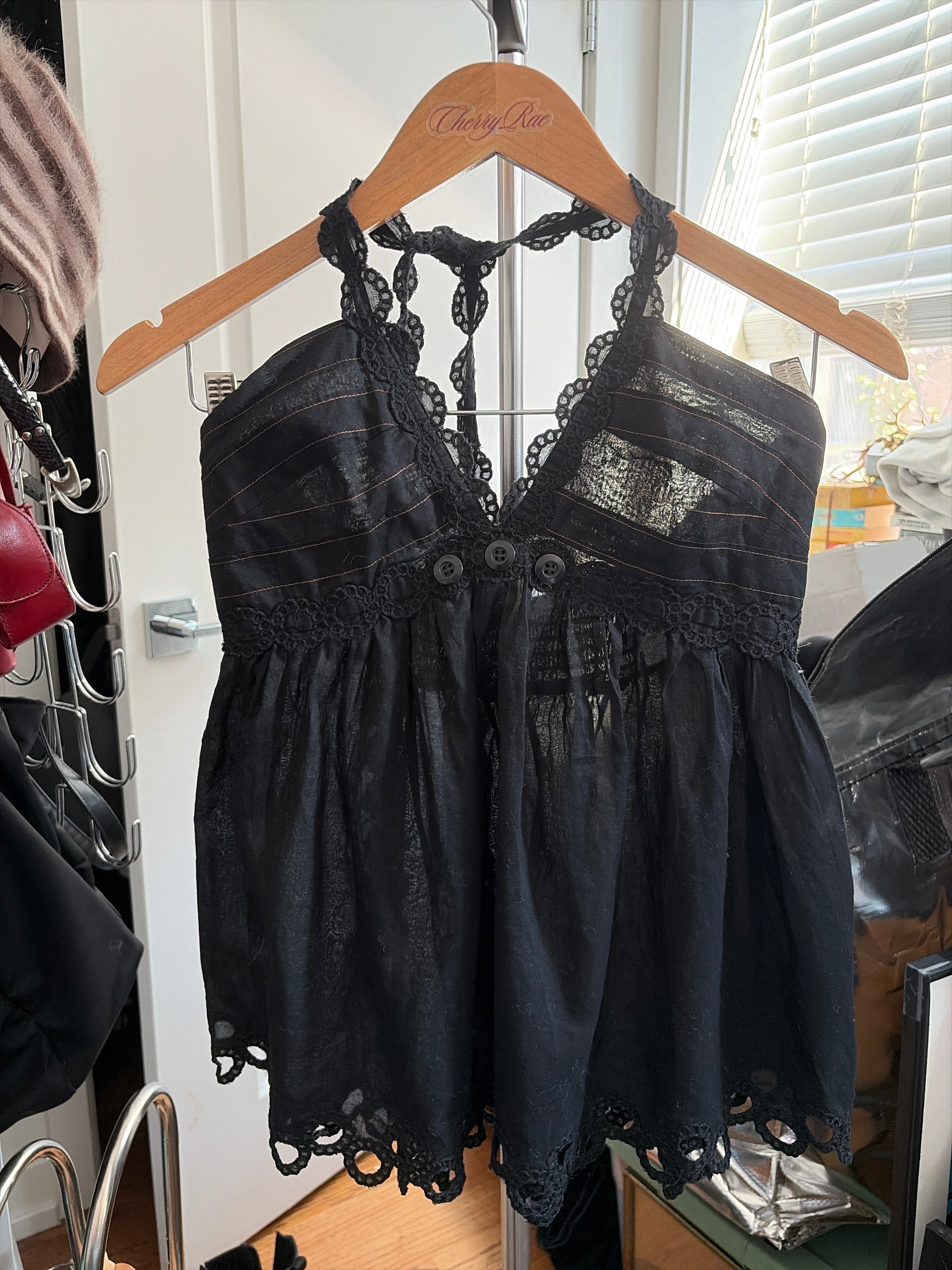 Tops - Sleeveless - Moda INTL