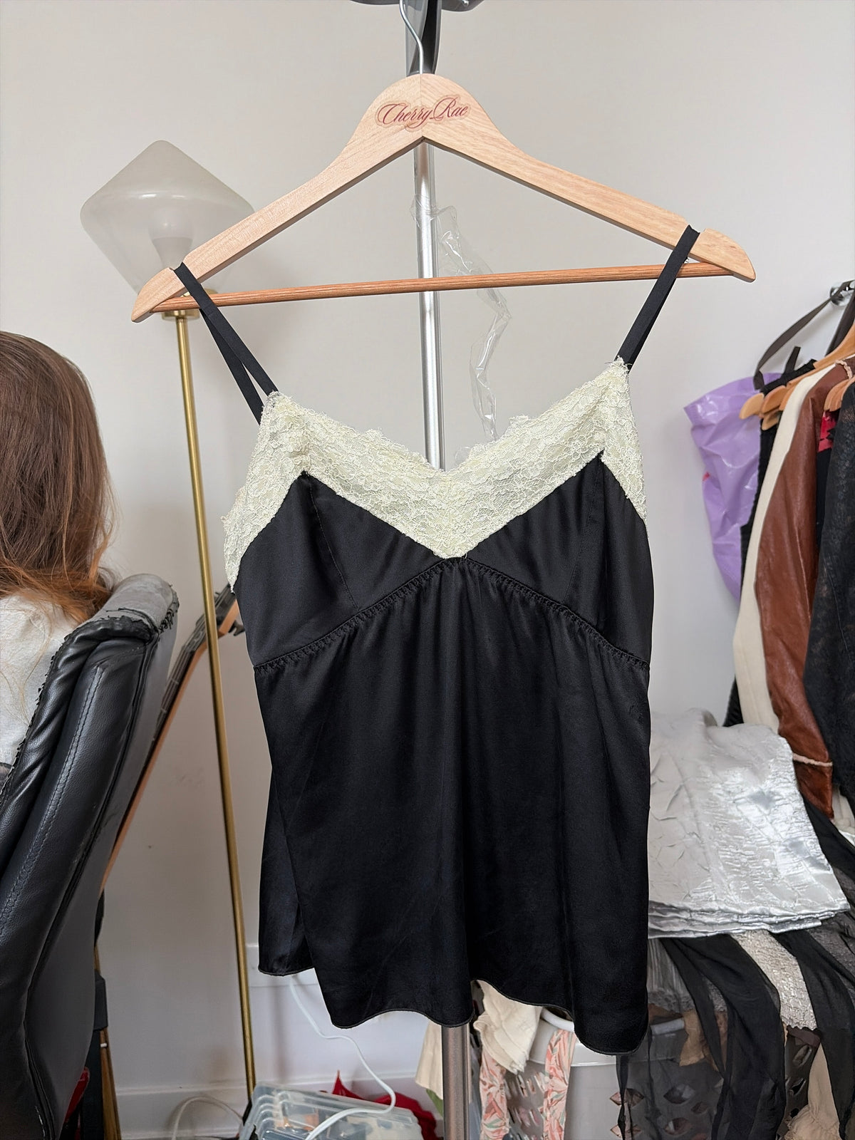 Tops - Sleeveless - Moda INTL