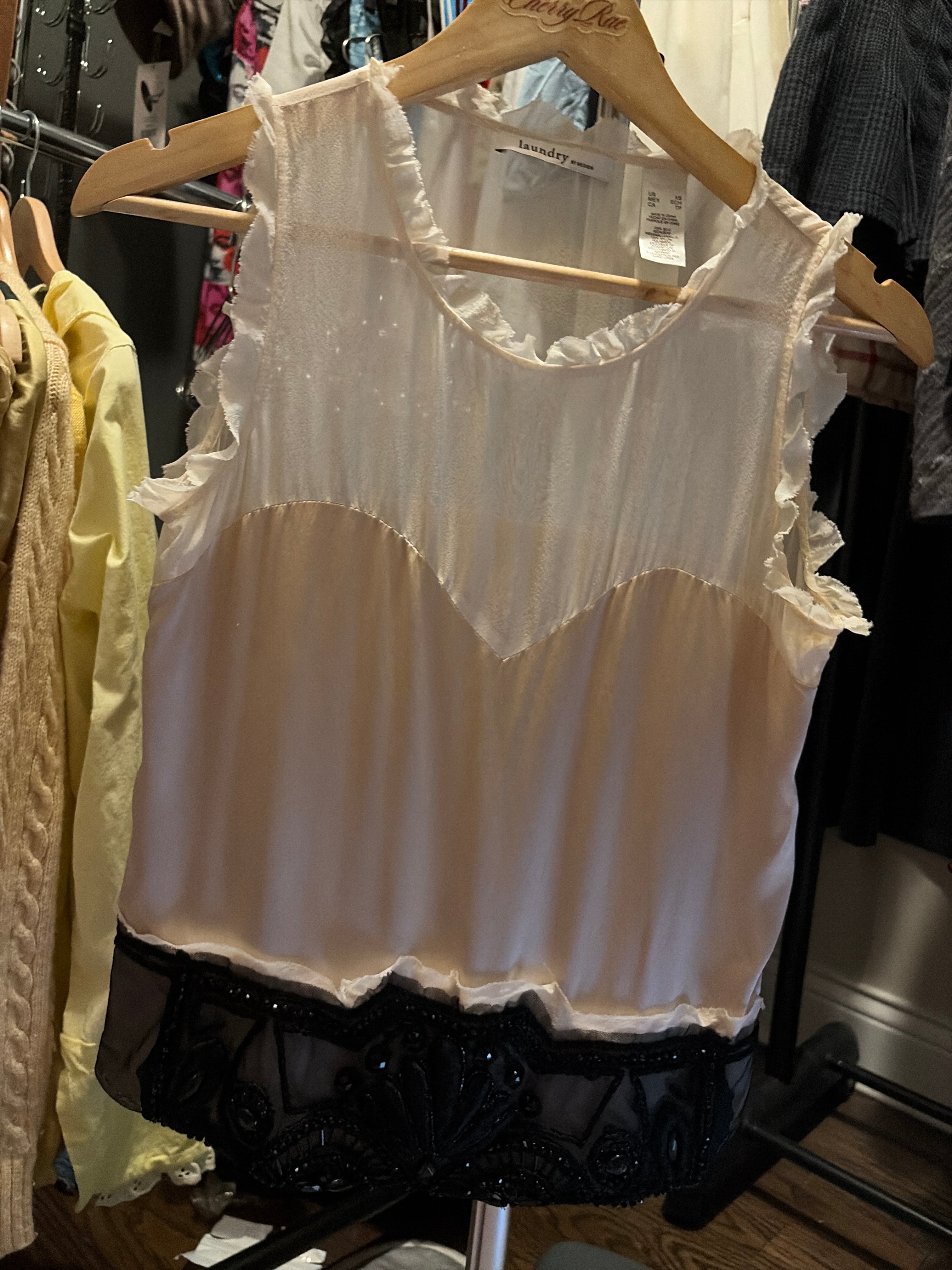 Tops - Sleeveless - Laundry