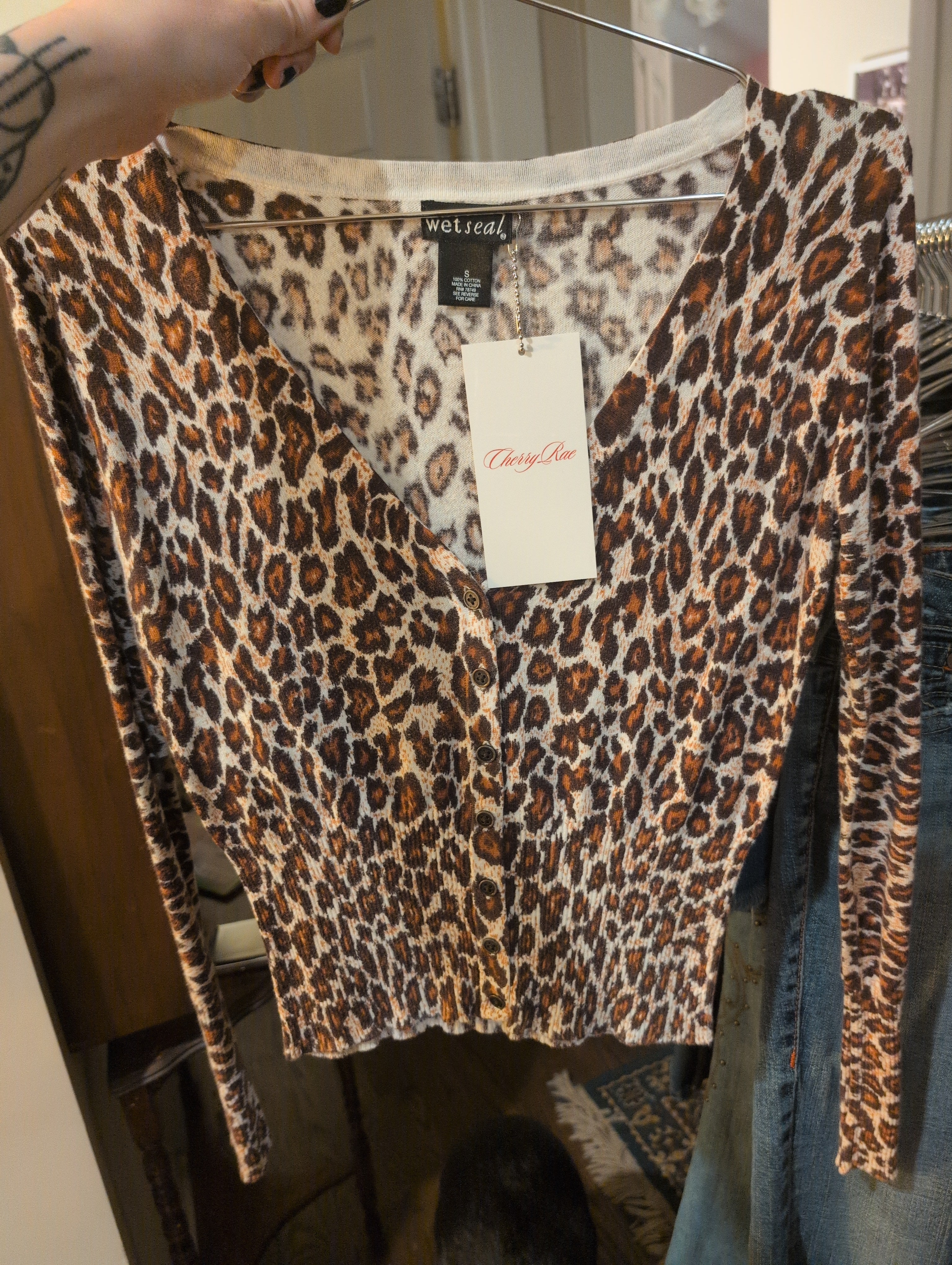Top - (Wet Seal)