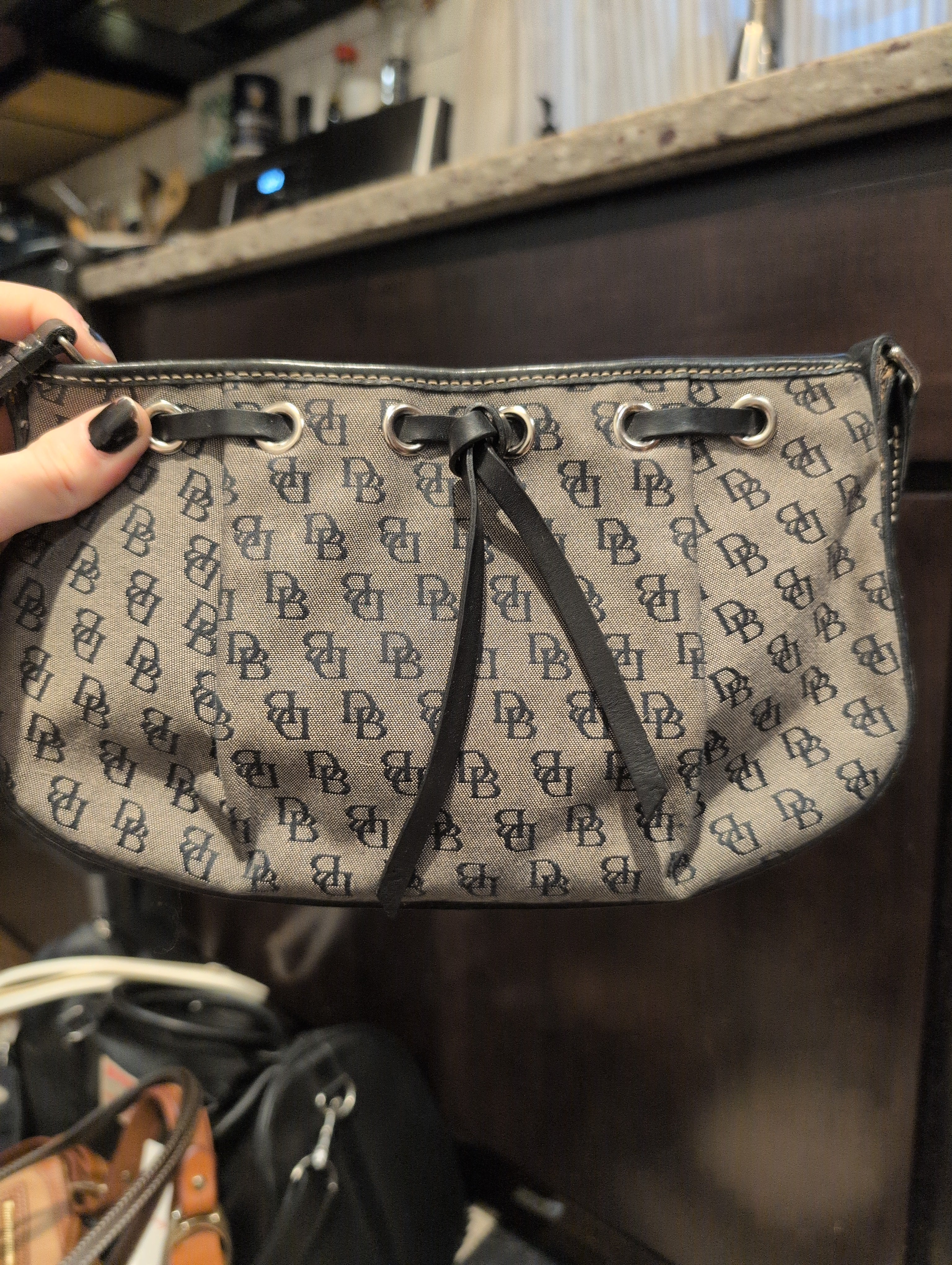 Purse - (Dooney & Bourke)